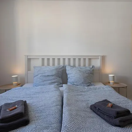 Appartement Lu16 Five - Zentral, Geraeumig, Bahnhofsnah Und Renoviert - Bema